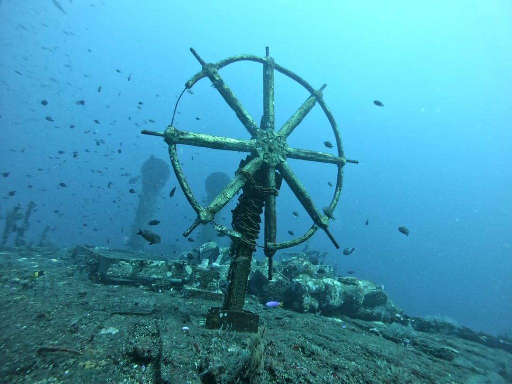 What to See in Kubu Boga Wreck